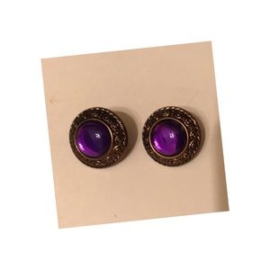 Clip earrings